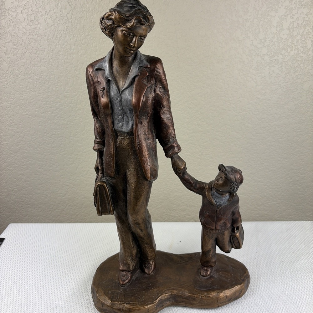 Alice Heath Table Statue, "Mommy & Me", Austin Productions, Bronze Finish, 1993